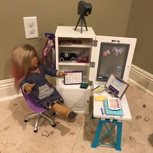 American Girl School Desk With Supplies